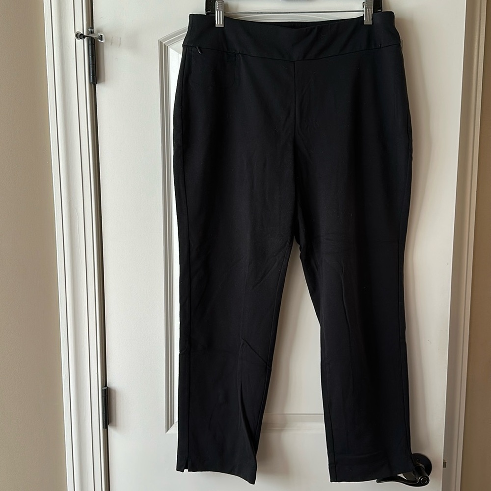 Chico’s zenergy size 12 pull on knit pant in black